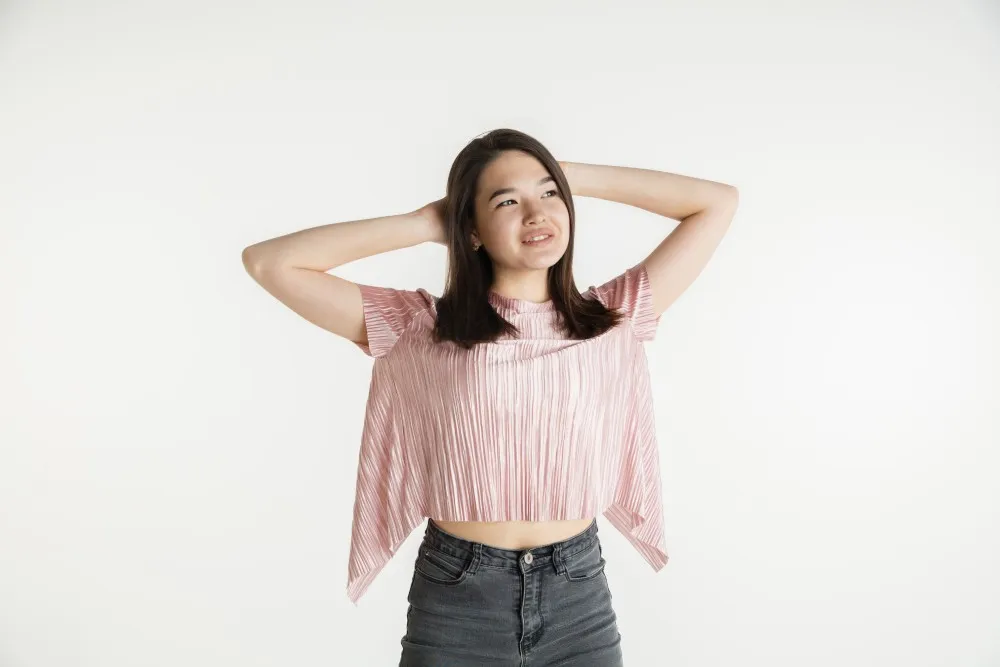 Jenis Kain Baju yang Harus Dihindari Agar Tidak Bau Badan